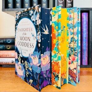 Fairyloot Exclusive Signed Editions DAUGHTER OF THE MOON GODDESS + HOTSW + TOTCK
